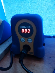 The Hakko's temp readout midway in heating up